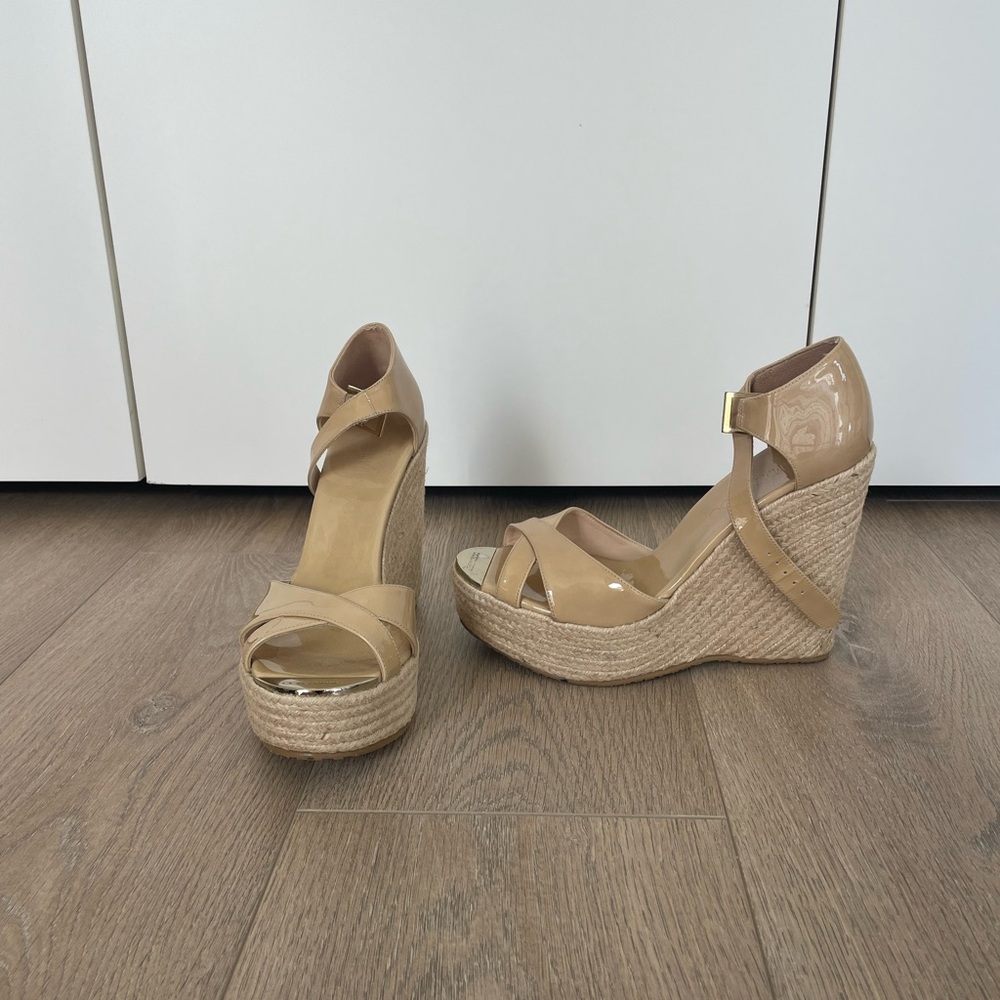 Elegant Tan Wedge Sandals